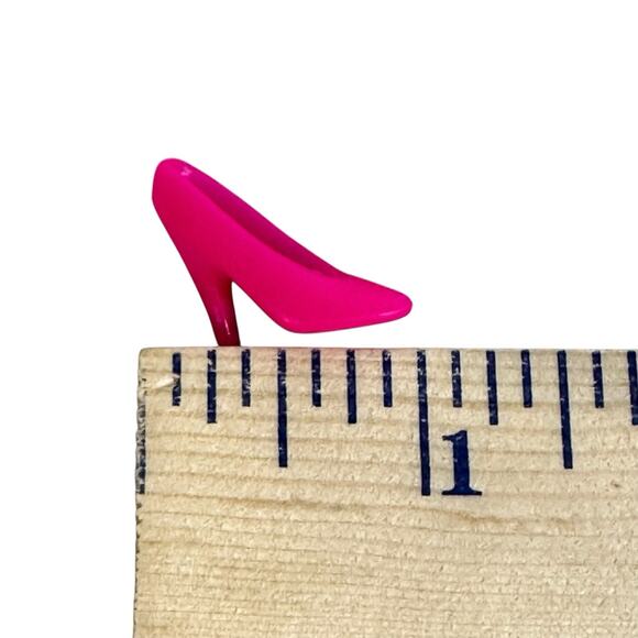 Vintage Barbie Dark Pink Closed Toe High Heels Pumps Plastic 2 Pair - Picture 5 of 6